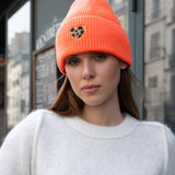 BEANIE MIT LEOHERZCHEN „NIA“