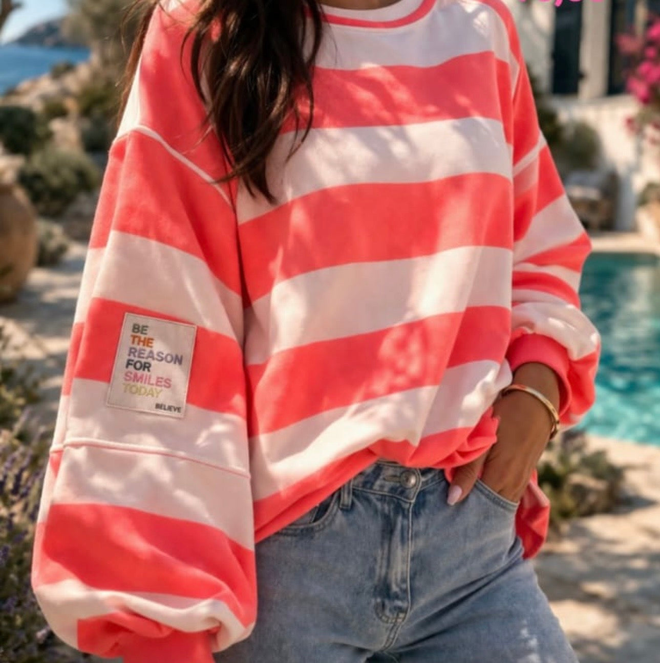 SWEATSHIRT „BE THE REASON FOR SMILES TODAY"