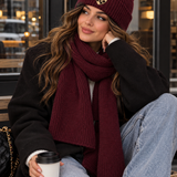 BEANIE UND SCHAL SET MIT LEOHERZCHEN