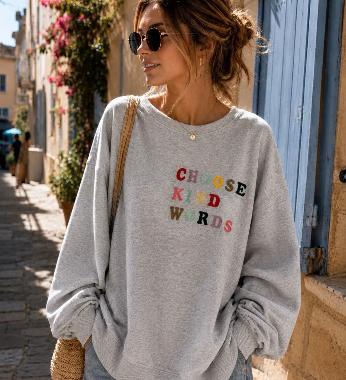 OVERSIZE SWEATSHIRT „CHOOSE KIND WORDS“