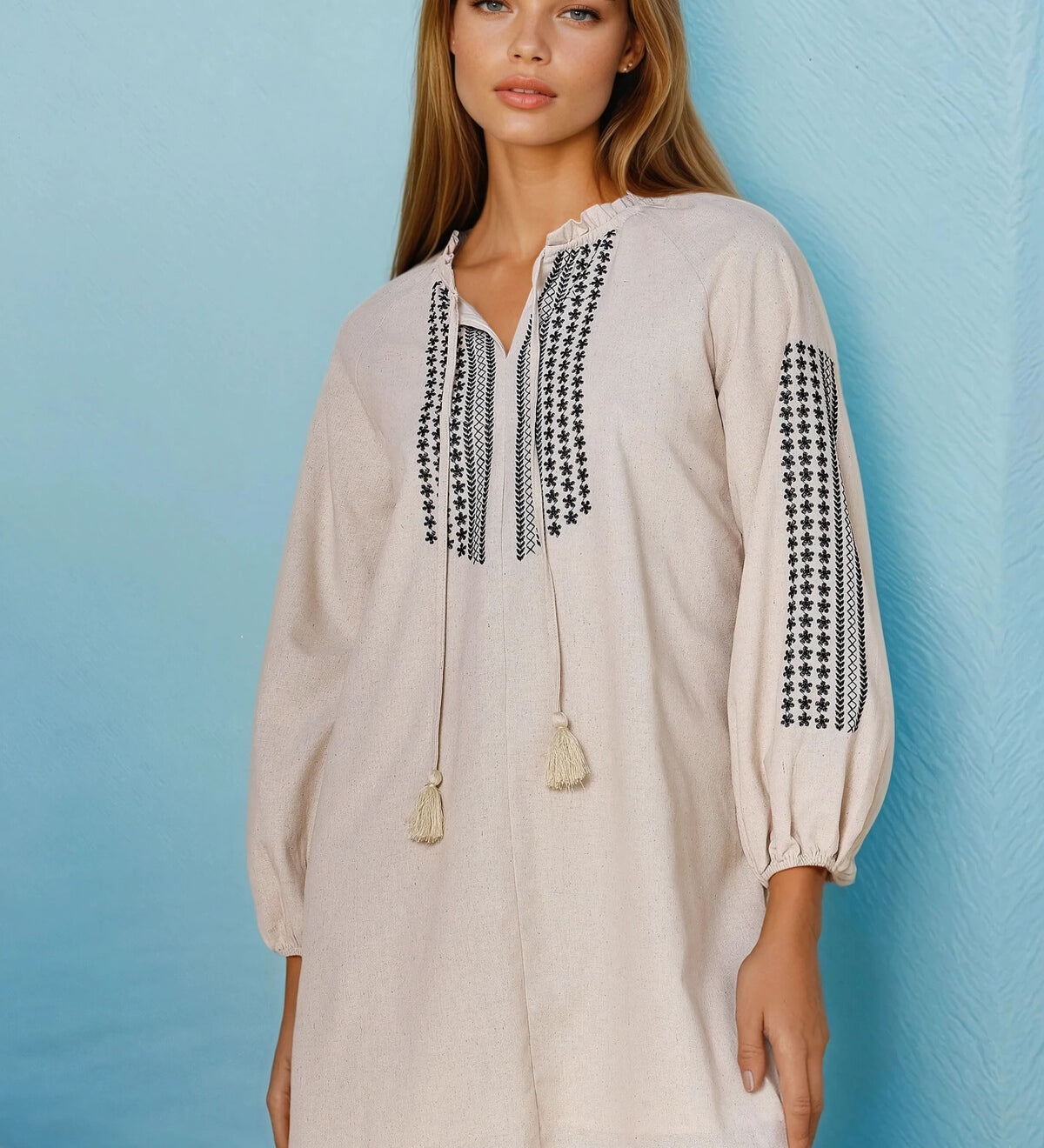 BESTICKTES KLEID „ELENI“