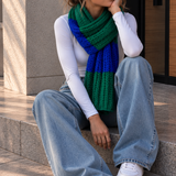 DICKER STRICKSCHAL MIT BLOCKSTREIFEN