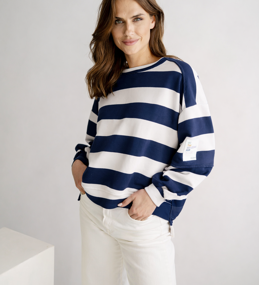 SWEATSHIRT „BE THE REASON FOR SMILES TODAY"