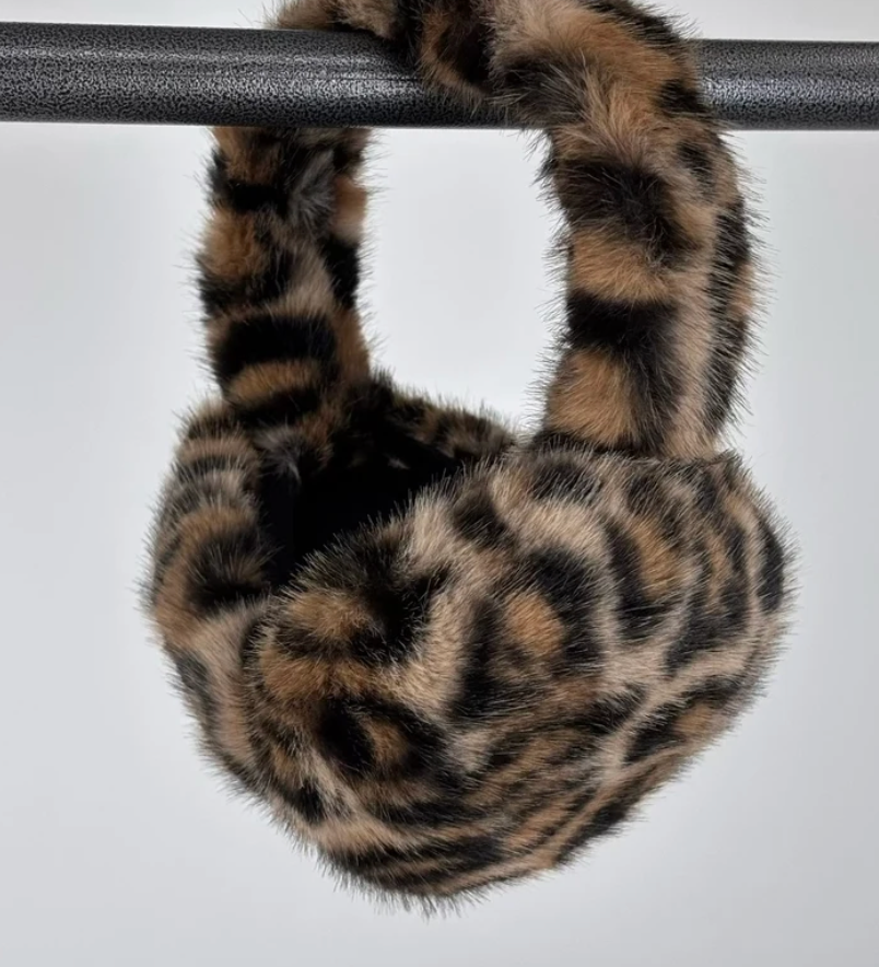KUSCHELIGE OHRENSCHÜTZER "LEO"