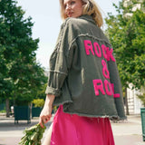 OVERSIZE JEANSHEMD „ROCK & ROLL“ MIT FRANSEN