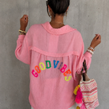 KURZE OVERSIZE BLUSE „GOOD VIBES“