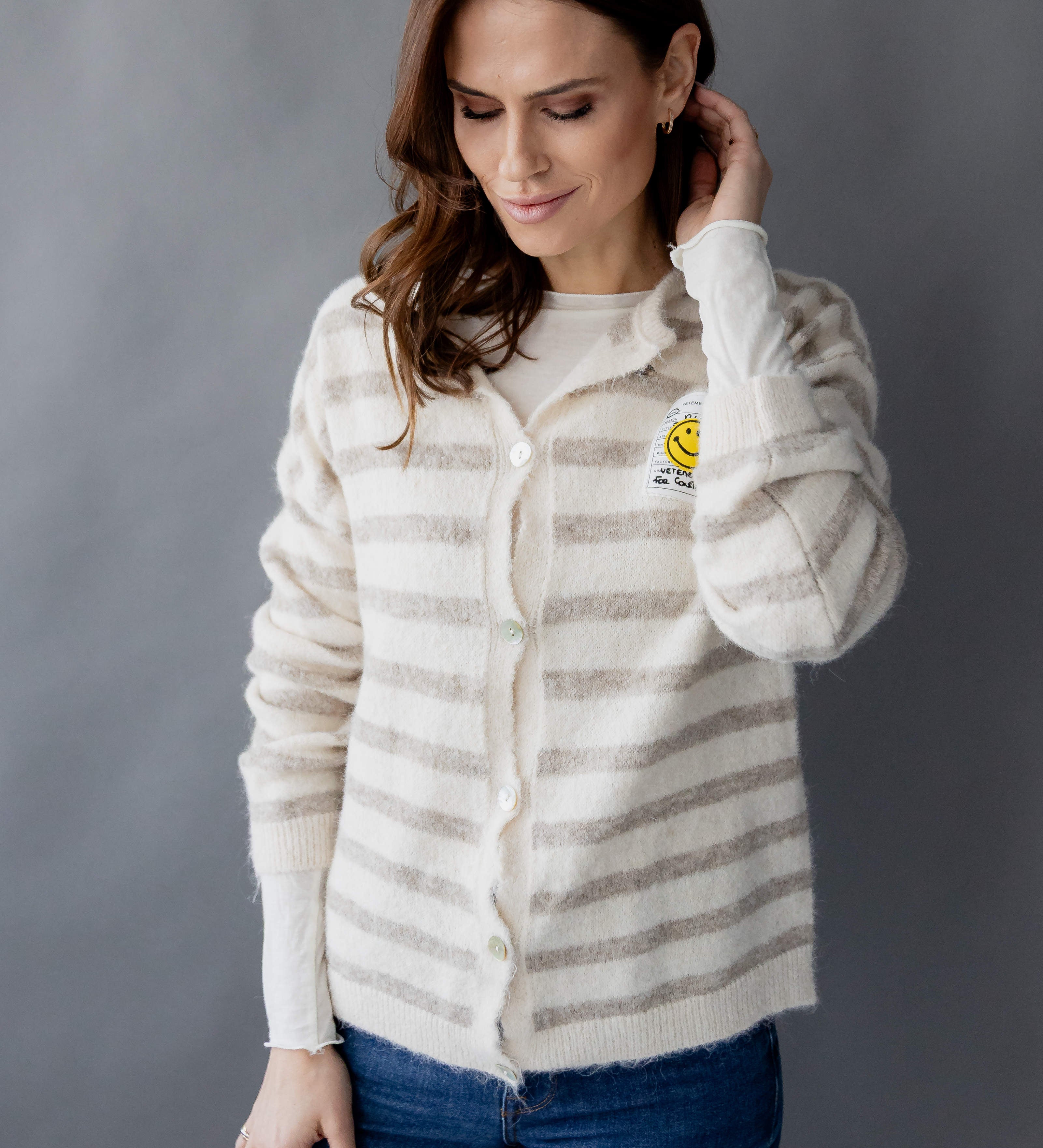 GESTREIFTER CARDIGAN "SMILEY"