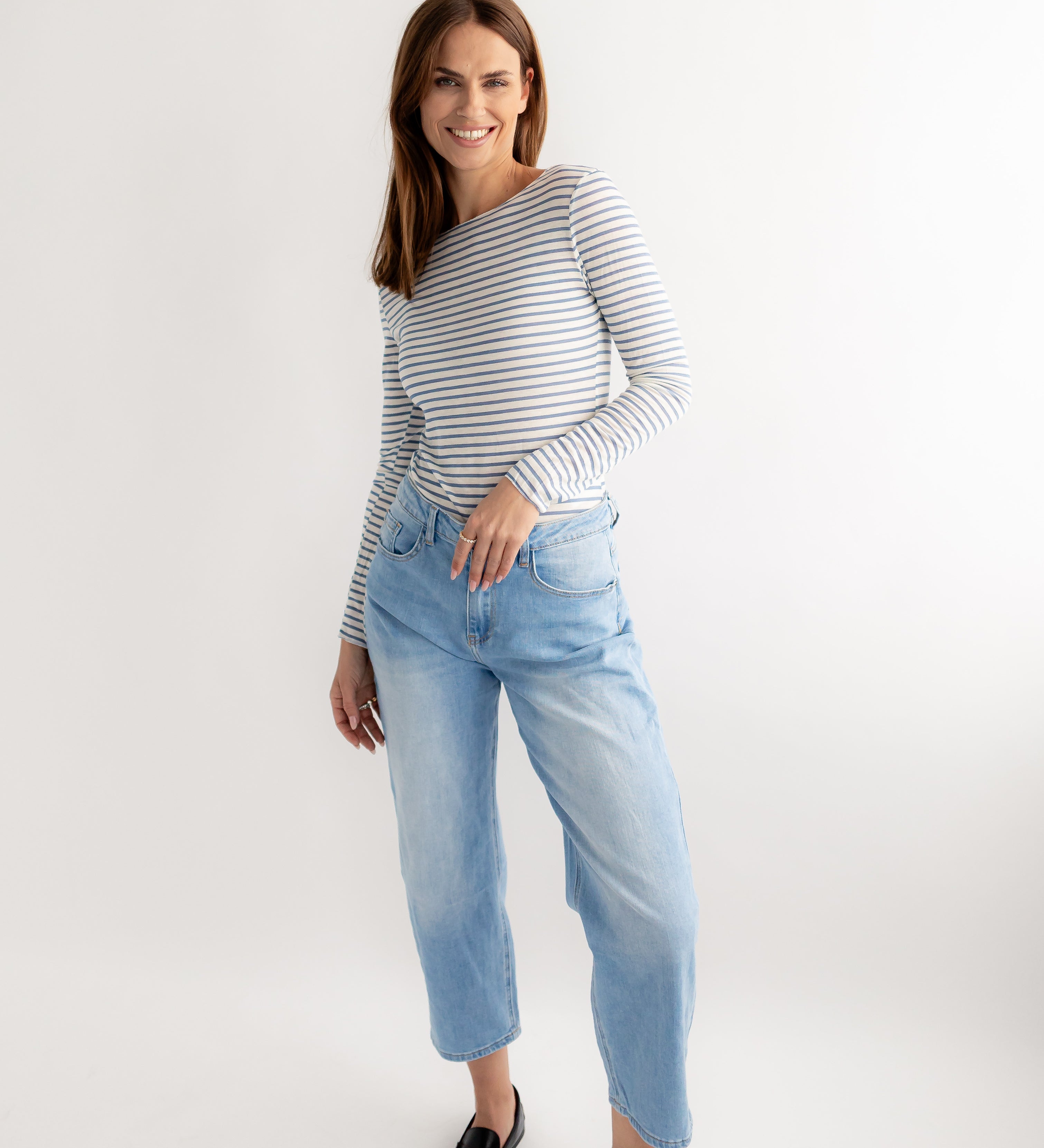 LENA TAPERED FIT JEANS