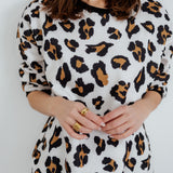 OVERSIZE LEO SWEATSHIRT