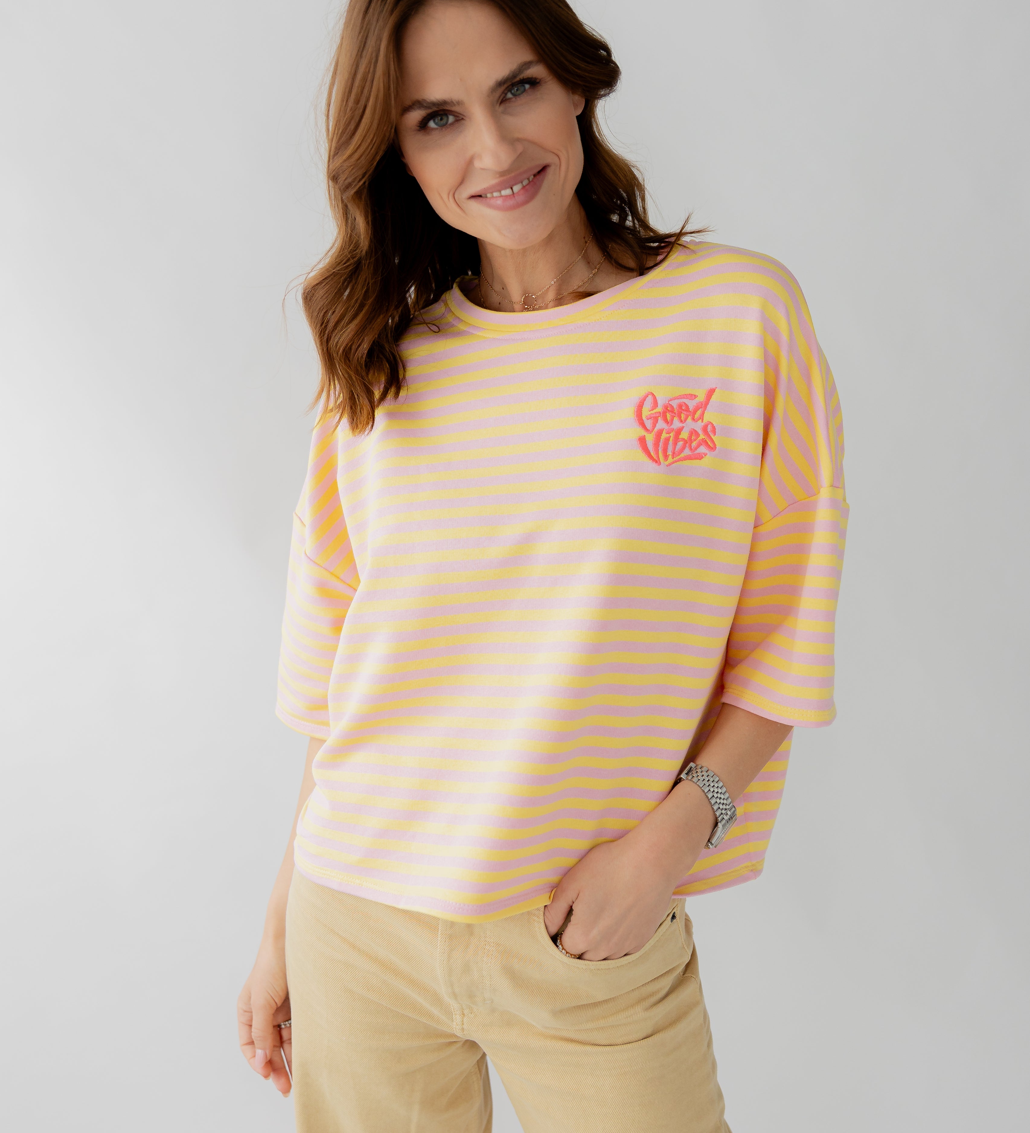 OVERSIZE T-SHIRT „GOOD VIBES"