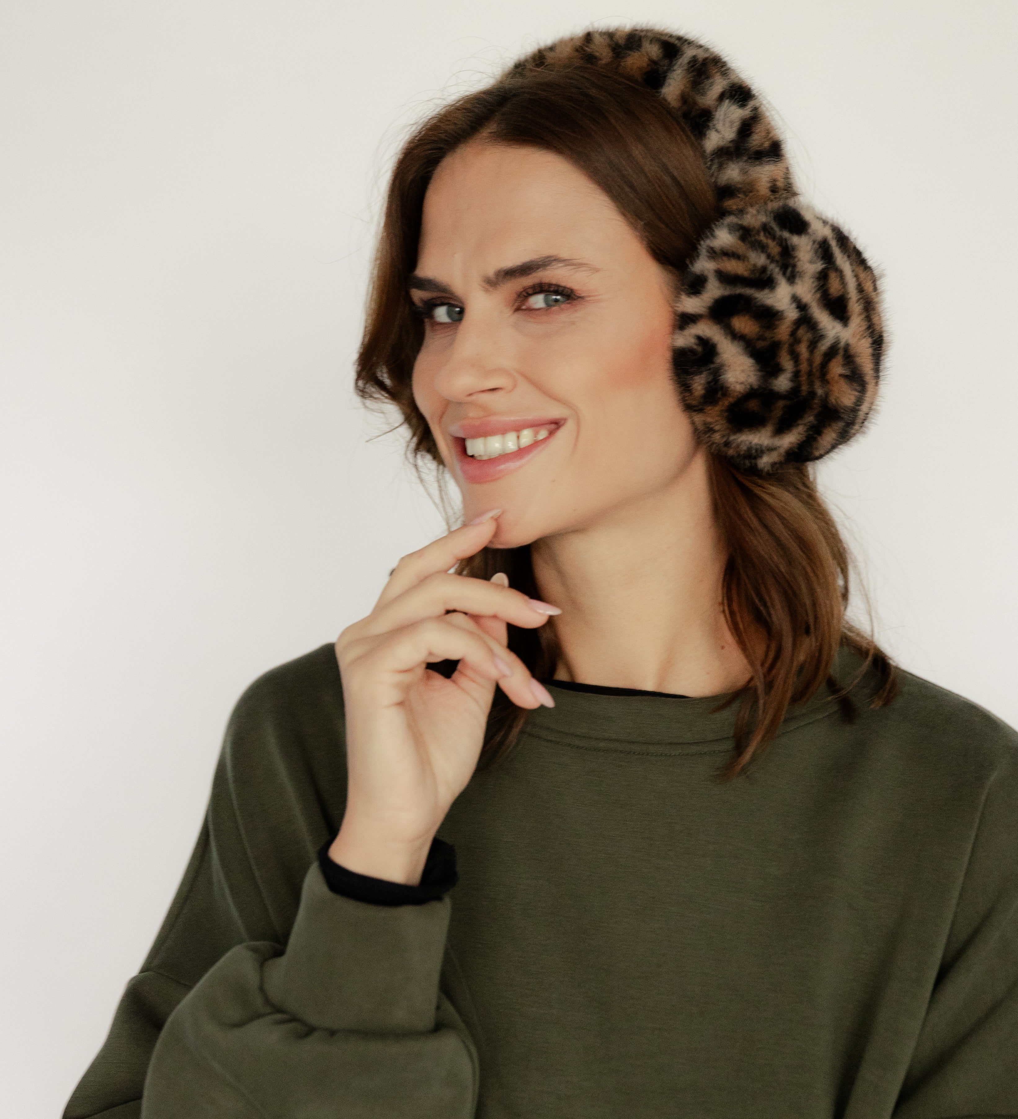 KUSCHELIGE OHRENSCHÜTZER "LEO"