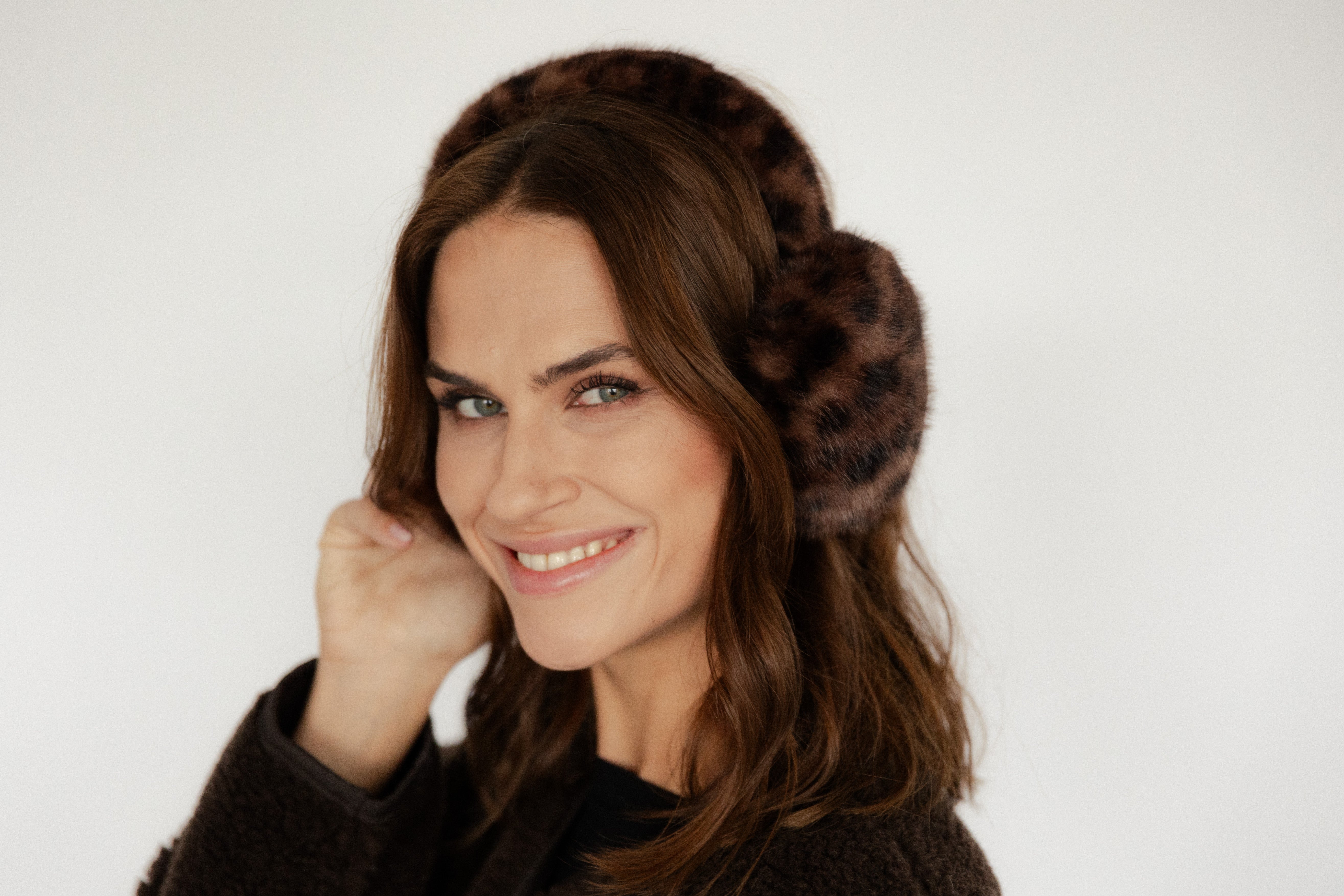 KUSCHELIGE OHRENSCHÜTZER "LEO"